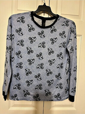 Disney Mickey Mouse Mickey Print Long Sleeve Gray Medium Like New